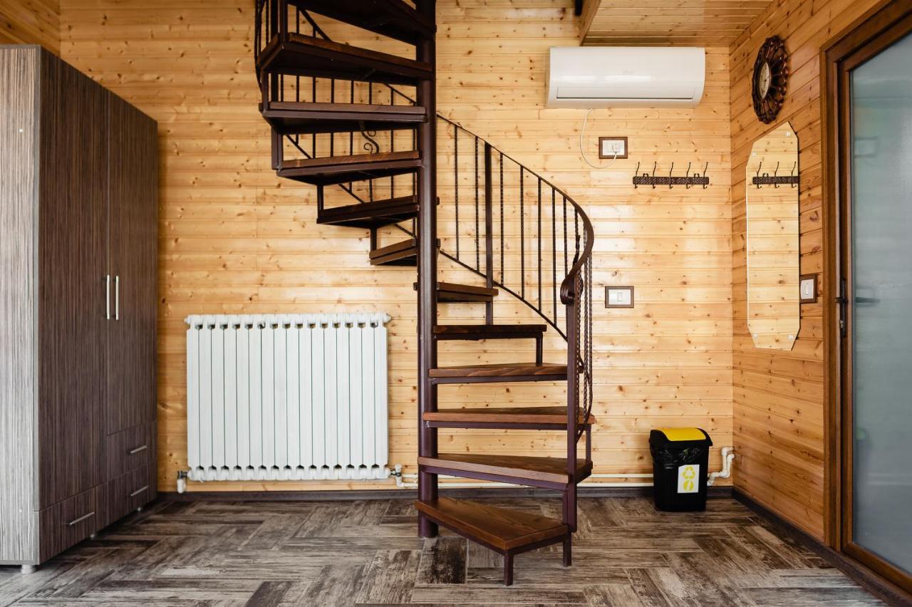La Maria Si Ioana Apartment Curtea De Arges Ngoại thất bức ảnh